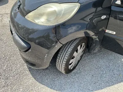 Usata Peugeot 107 68 CV (50 kW) 2009 Utilitaria