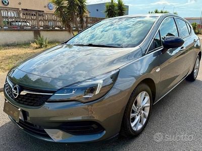 Usata Opel Astra Business 122 CV (89 kW) 2021 Verde Berlina