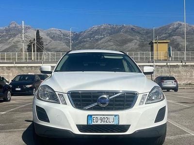Usata Volvo XC60 Kinetic 175 CV (128 kW) 2010 Bianco SUV