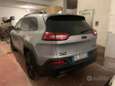 Usata Jeep Cherokee Night Eagle 200 CV (147 kW) 2016 Grigio SUV