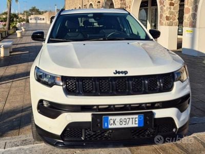 Usata Jeep Compass Night Eagle 131 CV (96 kW) 2022 Bianco SUV