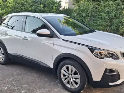 Usata Peugeot 3008 Active 120 CV (88 kW) 2018 Bianco SUV