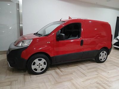 Usata Fiat Fiorino 80 CV (58 kW) 2017 Rosso Monovolume