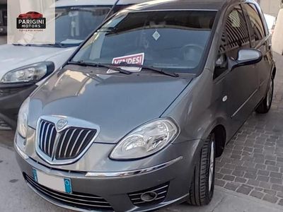 Usata Lancia Musa 95 CV (69 kW) 2011 Grigio Monovolume