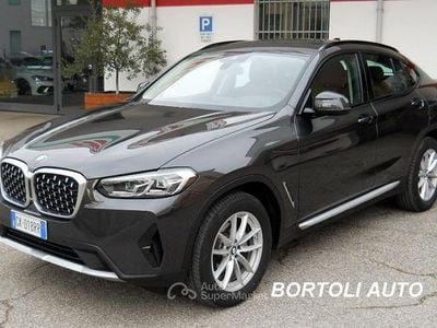 Usata BMW X4 190 CV (139 kW) 2022 Grigio scuro SUV