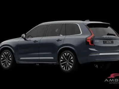 Nuova Volvo XC90 Plus 250 CV (183 kW) 2026 Denim blue SUV