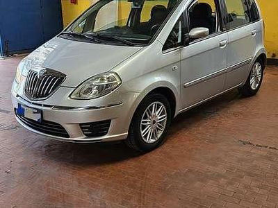 Usata Lancia Musa 90 CV (66 kW) 2007 Grigio Monovolume