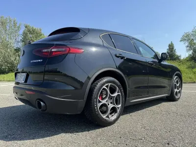 Usata Alfa Romeo Stelvio Sprint 190 CV (139 kW) 2022 Nero SUV