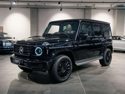 Begagnad Mercedes G400 AMG Line Premium Plus 330 HK (242 kW) 2023 Svart SUV
