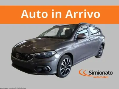 Usata Fiat Tipo Lounge 120 CV (88 kW) 2020 Grigio scuro Station wagon