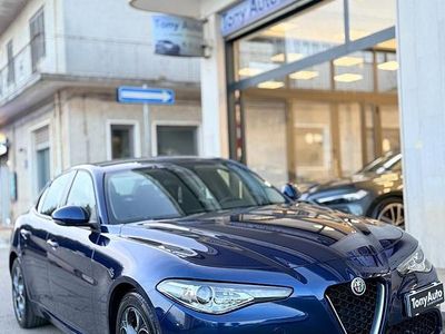 Usata Alfa Romeo Giulia Business 136 CV (100 kW) 2019 Blu Berlina