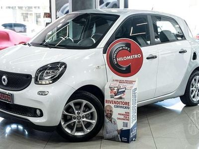 Usata Smart ForFour 71 CV (52 kW) 2019 Bianco Utilitaria