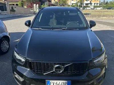 Usata Volvo XC40 R-Design 190 CV (139 kW) 2019 Nero SUV