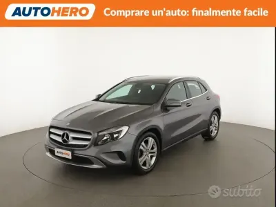 Usata Mercedes GLA200 136 CV (100 kW) 2016 Grigio SUV