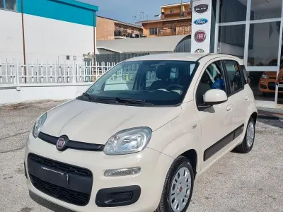 Usata Fiat Panda Lounge 69 CV (50 kW) 2016 Beige Utilitaria