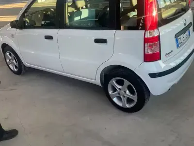 Usata Fiat Panda Dynamic 60 CV (44 kW) 2004 Bianco Utilitaria