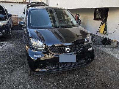 Usata Smart ForFour 71 CV (52 kW) 2015 Nero Utilitaria