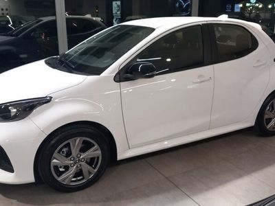 Bianco Nuova 2025 Mazda 2 Exclusive-Line Berlina | 21.500 €