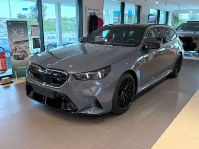 Novo BMW M5 727 HP (534 kW) 2026 Storm bay metallizzato Carrinha