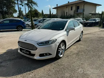 Usata Ford Mondeo Premium 131 CV (96 kW) 2016 Bianco Berlina