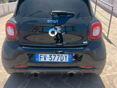 Usata Smart ForFour Brabus 2017 Nero Utilitaria