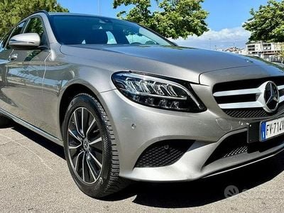 Usata Mercedes C180 122 CV (89 kW) 2019 Grigio Station wagon