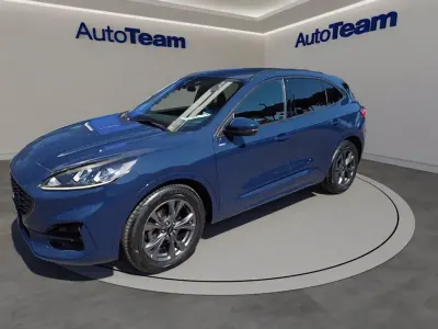 Usata Ford Kuga ST-Line 190 CV (139 kW) 2023 Blu blazer SUV