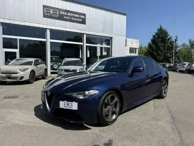 Usata Alfa Romeo Giulia Super 179 CV (131 kW) 2016 Blu/azzurro Berlina