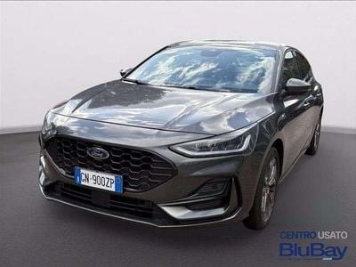 Grigio Usata 2023 Ford Focus ST-Line Berlina | 19.900 € (Buon prezzo)