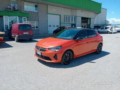 Usata Opel Corsa GS Line 102 CV (75 kW) 2022 Arancione Utilitaria