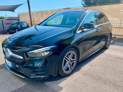 Usata Mercedes B180 Premium 116 CV (85 kW) 2021 Nero Utilitaria
