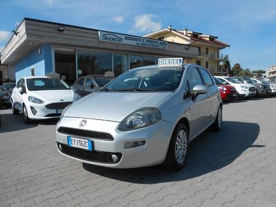 Usata Fiat Punto Lounge 85 CV (62 kW) 2015 Argento Utilitaria
