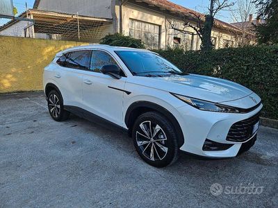 Usata MG HS Luxury 170 CV (125 kW) 2024 Bianco SUV
