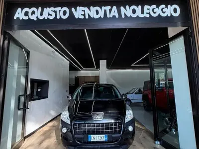 Usata Peugeot 3008 Business-Line 115 CV (84 kW) 2013 Grigio Station wagon