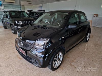 Usata Smart ForFour 71 CV (52 kW) 2015 Nero Utilitaria