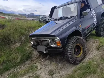 Usata Nissan Patrol 116 CV (85 kW) 1991 Bluazzurro SUV