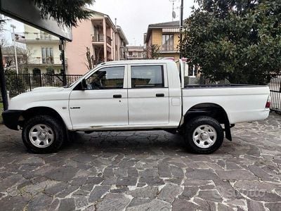 Usata Mitsubishi L200 116 CV (85 kW) 2004 Bianco Pick-up