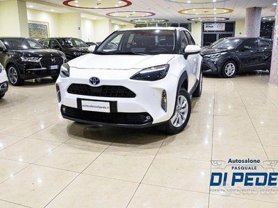 Usata Toyota Yaris Cross Business Edition 92 CV (67 kW) 2025 Bianco SUV