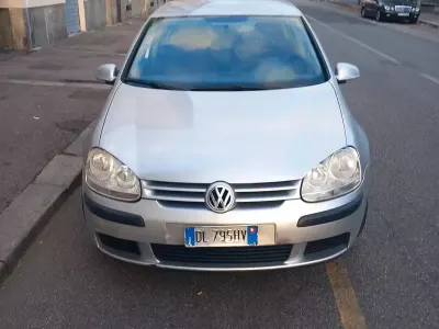 Usata VW Golf VI 102 CV (75 kW) 2008 Grigio Utilitaria