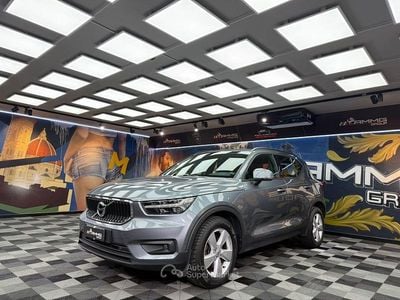 Usata Volvo XC40 150 CV (110 kW) 2018 Grigio SUV