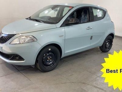 Usata Lancia Ypsilon Silver 69 CV (50 kW) 2023 Verde Utilitaria