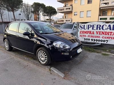 Usata Fiat Punto 69 CV (50 kW) 2015 Blu Utilitaria