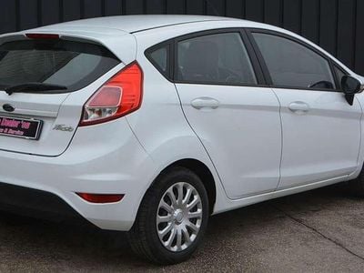 Usata Ford Fiesta Business Edition 75 CV (55 kW) 2016 Bianco Berlina