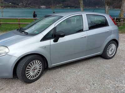 usata Fiat Grande Punto 5p 1.3 mjt 16v Active c/clima 75cv