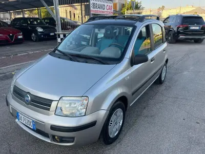 Usata Fiat Panda Emotion 60 CV (44 kW) 2006 Argento Utilitaria
