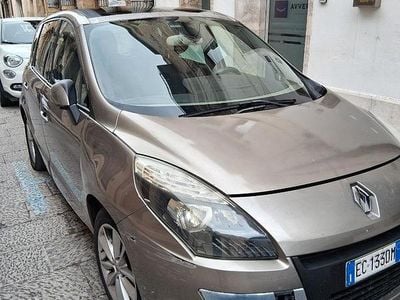 Usata 2010 Renault Scénic III XMOD Monovolume | 1600 € (Buon prezzo)
