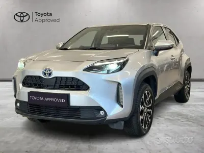 Usata Toyota Yaris Cross Trend 92 CV (67 kW) 2022 Grigio SUV