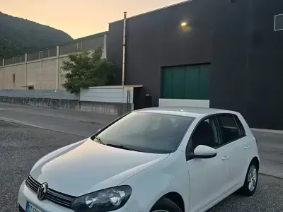 Usata VW Golf VI Highline 122 CV (89 kW) 2009 Bianco Utilitaria