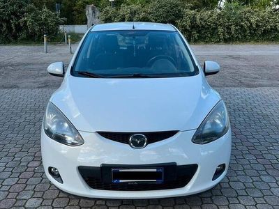 usata Mazda 2 Diesel 2010 bianca