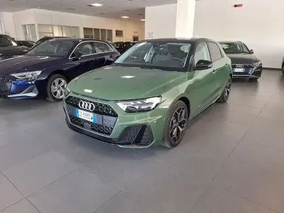 Nuova Audi A1 Sportback Ambiente 116 CV (85 kW) 2025 Verde Utilitaria